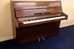 reisland upright piano